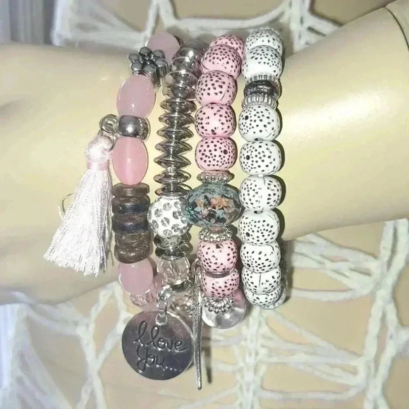 Bracelet 4 pieces Set Enchanting Love - Picture 3 of 3